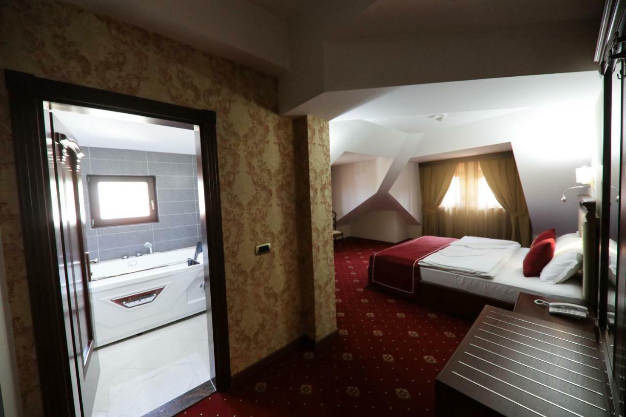 Hotel Kacinari Prizren Oda fotoğraf